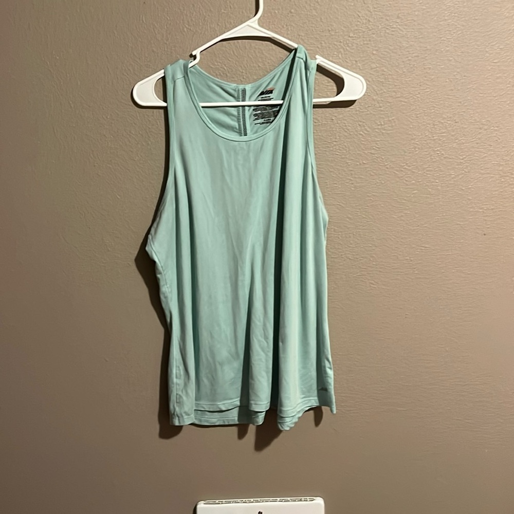 Athletic top
